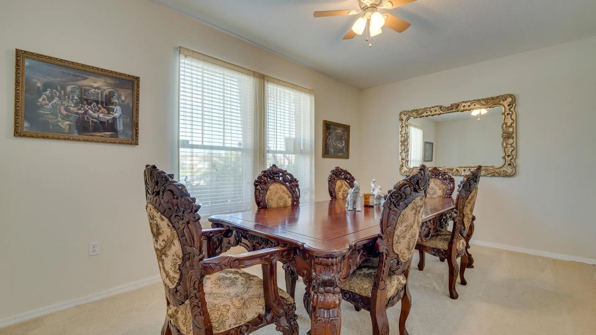 Elegant And Spacious Vacation Home!