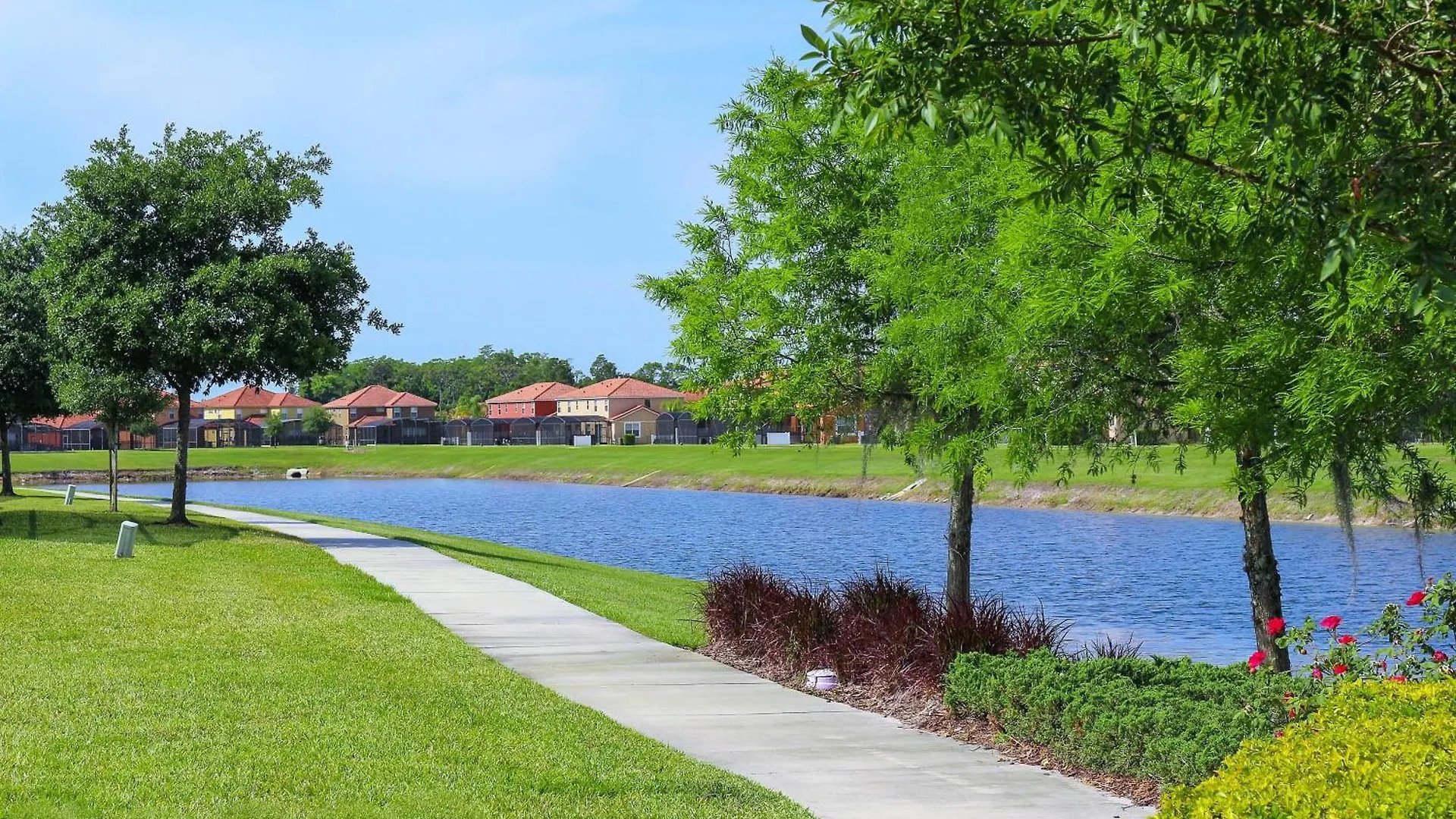 Florida Breeze At Ellis Exclusive Holiday home *