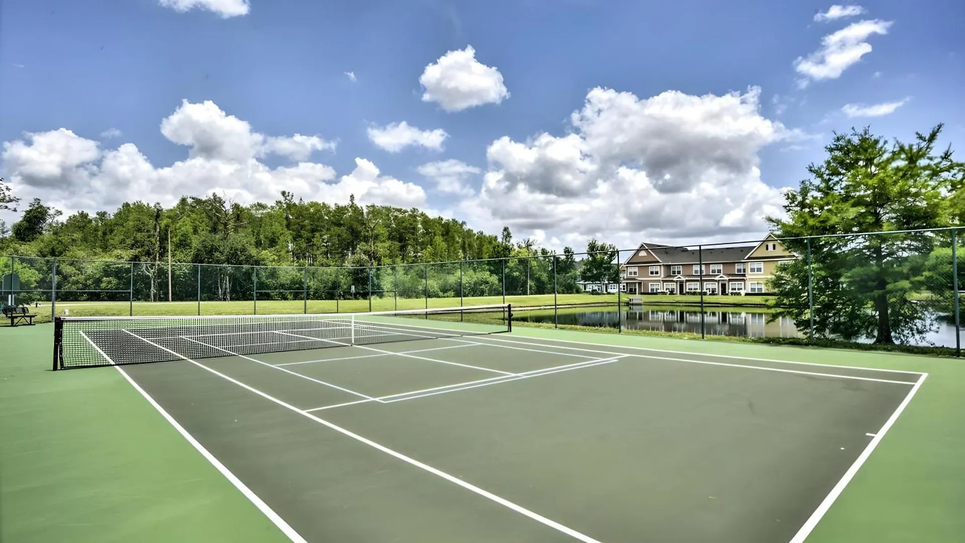 Holiday home Haven Beautiful 3 Bedroom Th In Gated Community *