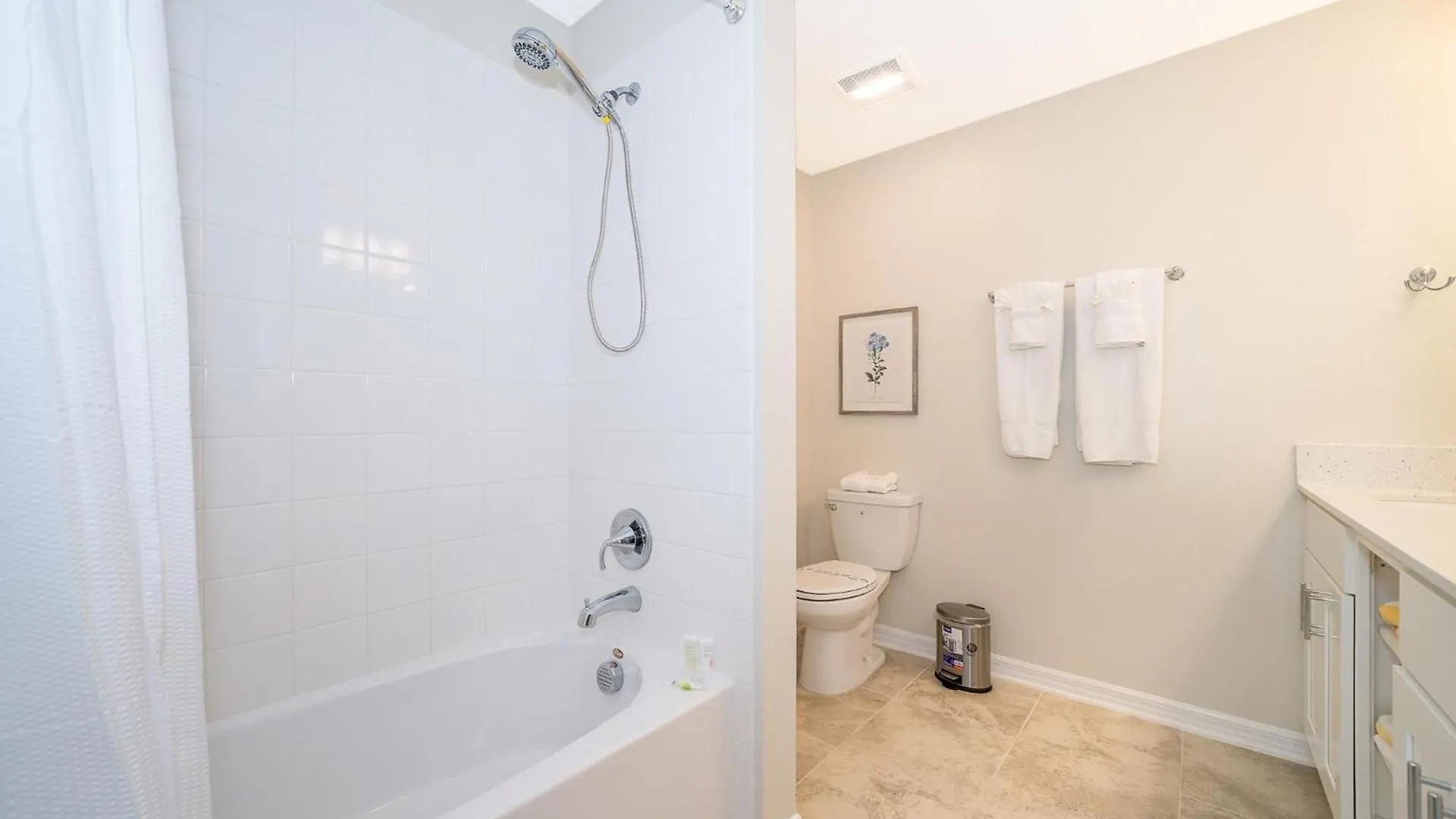 아파트 3120-202ig Storey Lake, 2/2 Garden View *