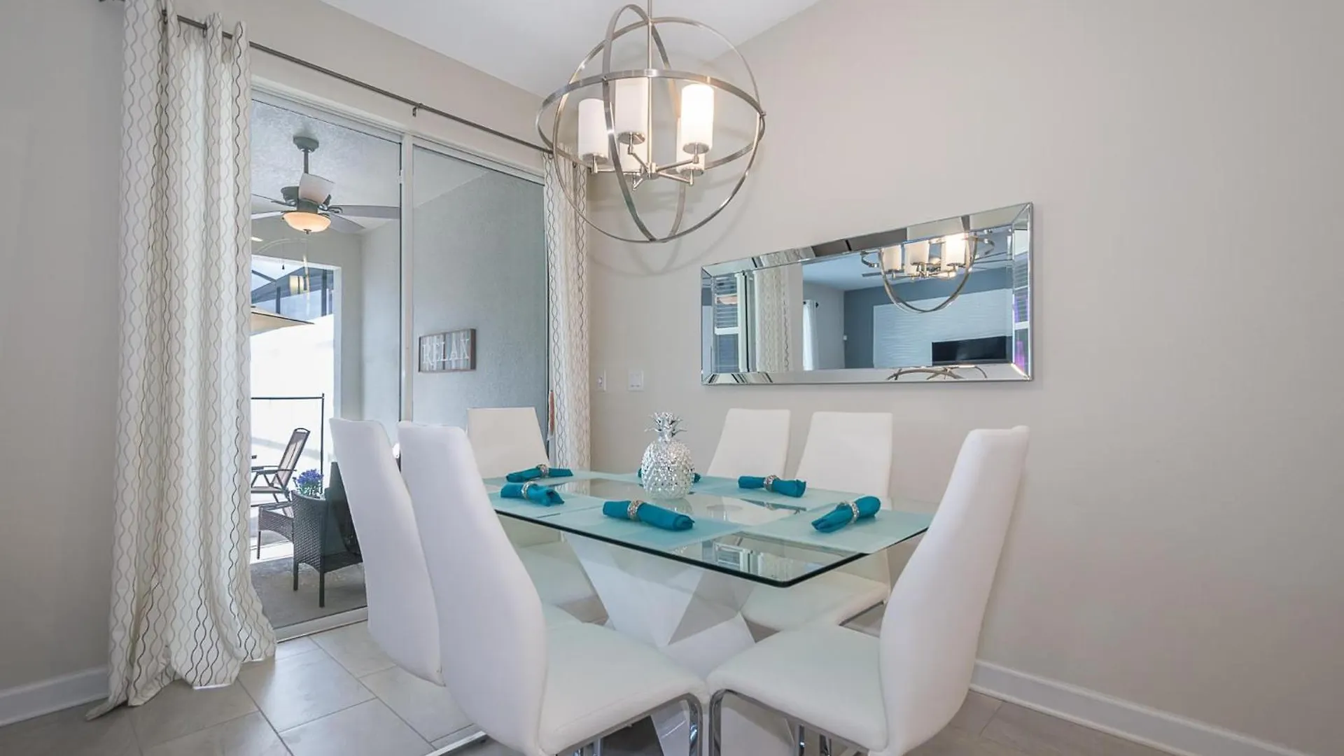 Holiday home 4834bv Townhouse 4 Bedrooms & 3 Bathrooms + Pool