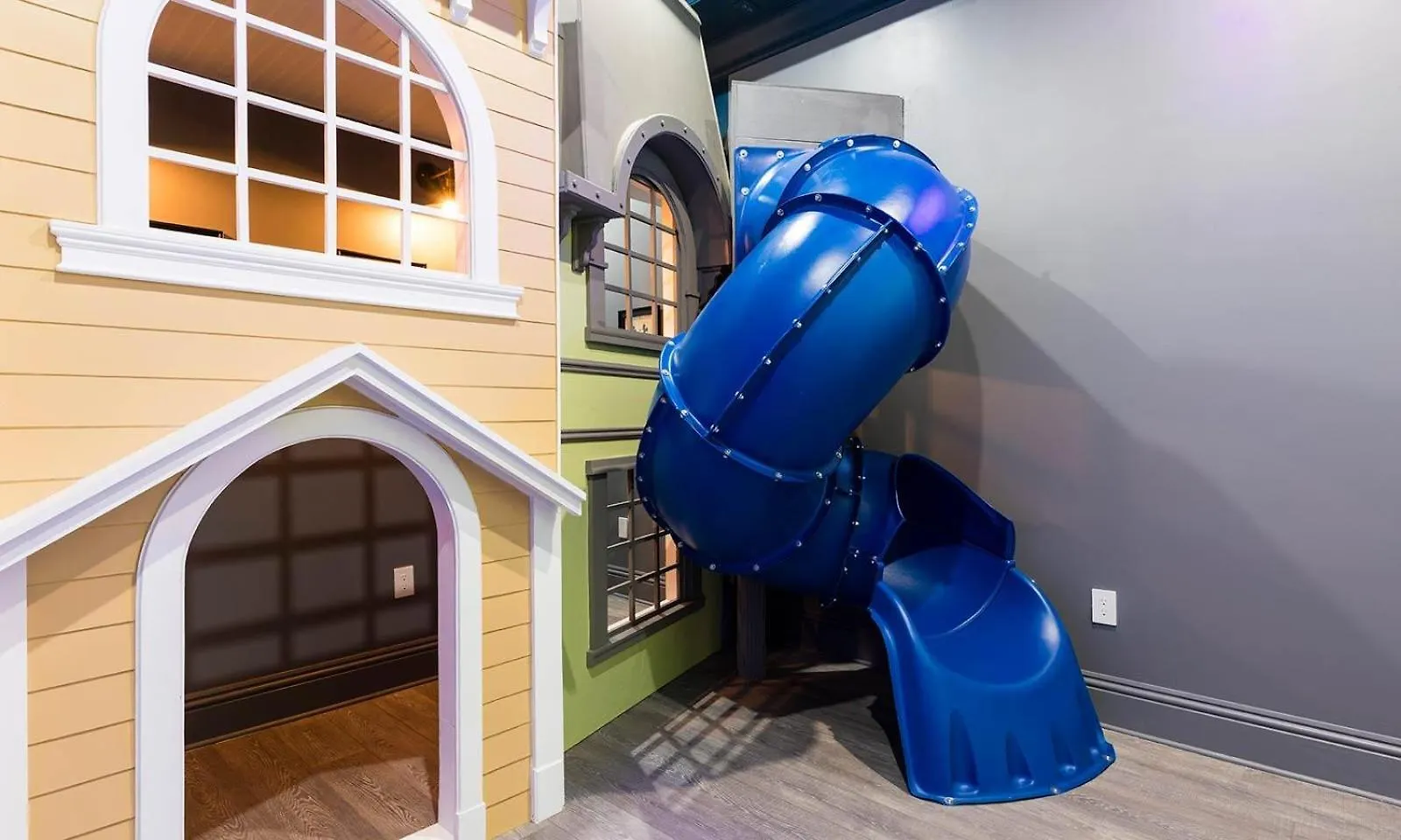 別荘 Deluxe 8 Bdrm Mansion With Swim Up Bar And Pool Slide At Reunion