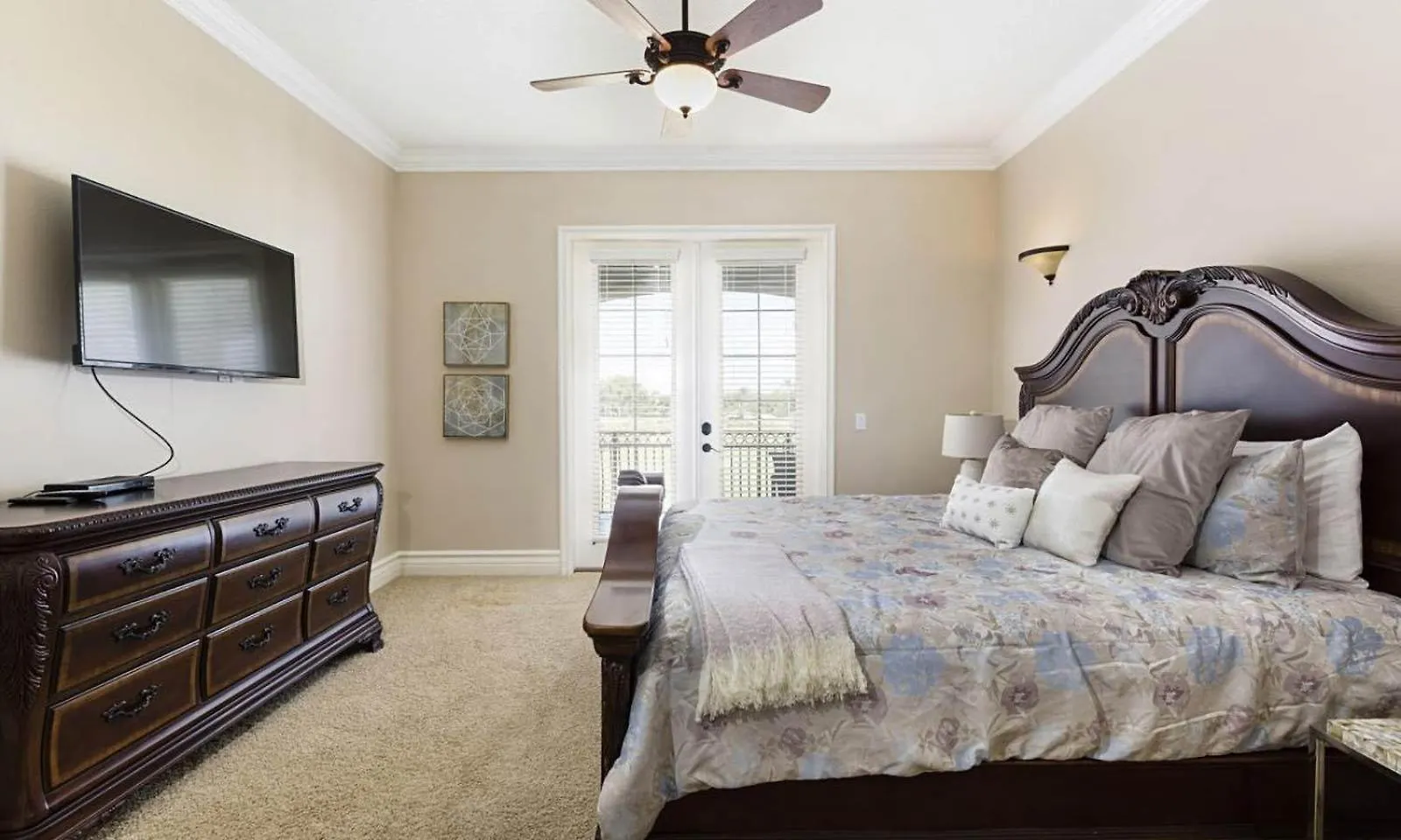 Wonderful 6 Bdrm With Private Pool At Reunion Holiday home *