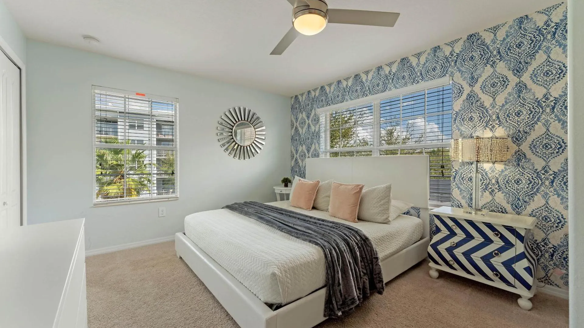 Holiday home 5 Bedrooms- 4 Bathrooms - Storey 4819 Ct