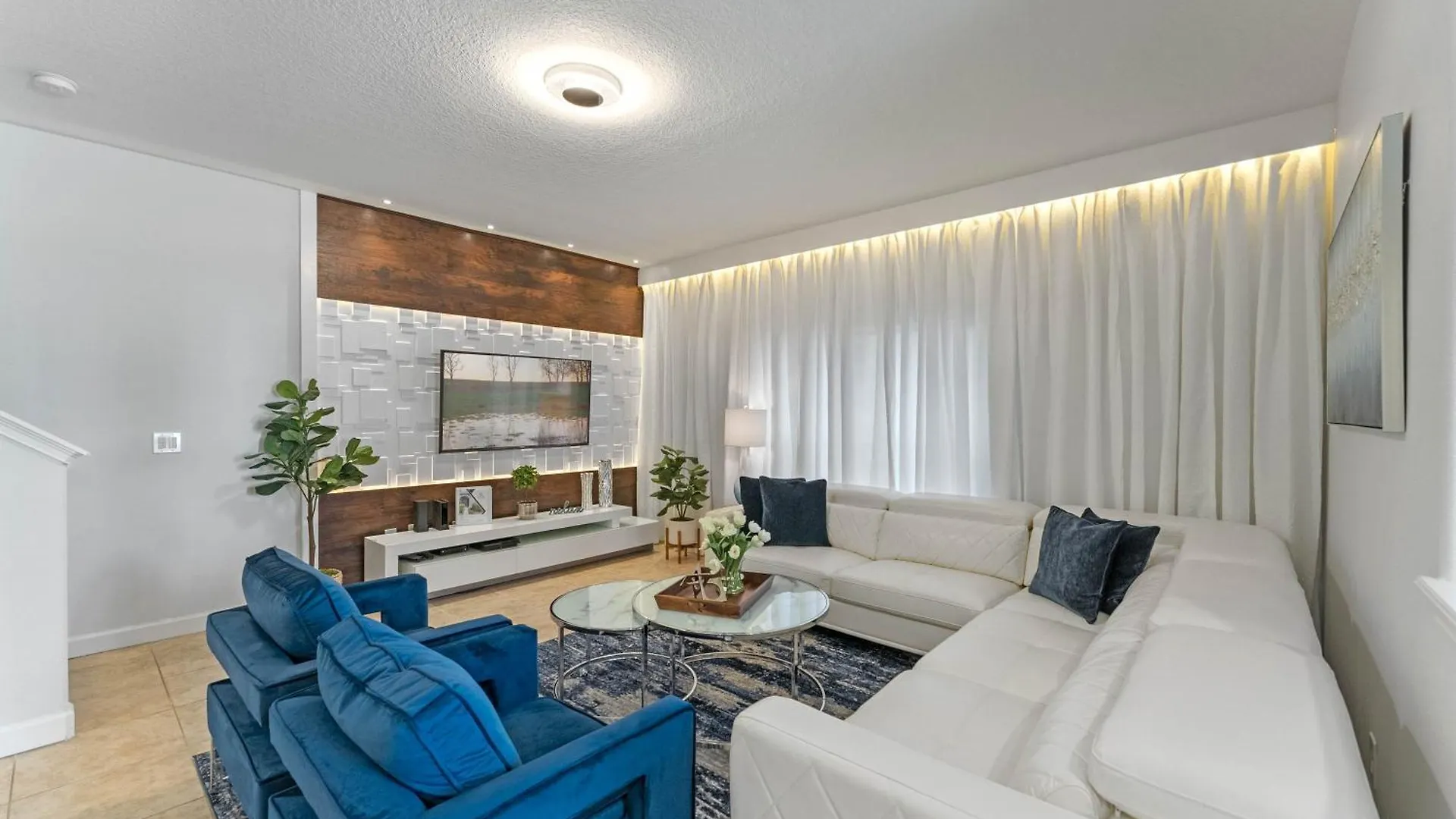 5 Bedrooms- 4 Bathrooms - Storey 4819 Ct * Kissimmee