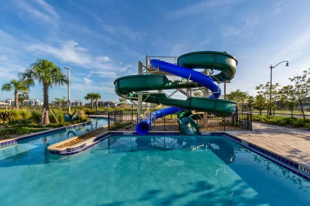 5 Bedrooms - 4 Bathrooms - Storey 4824 Ml