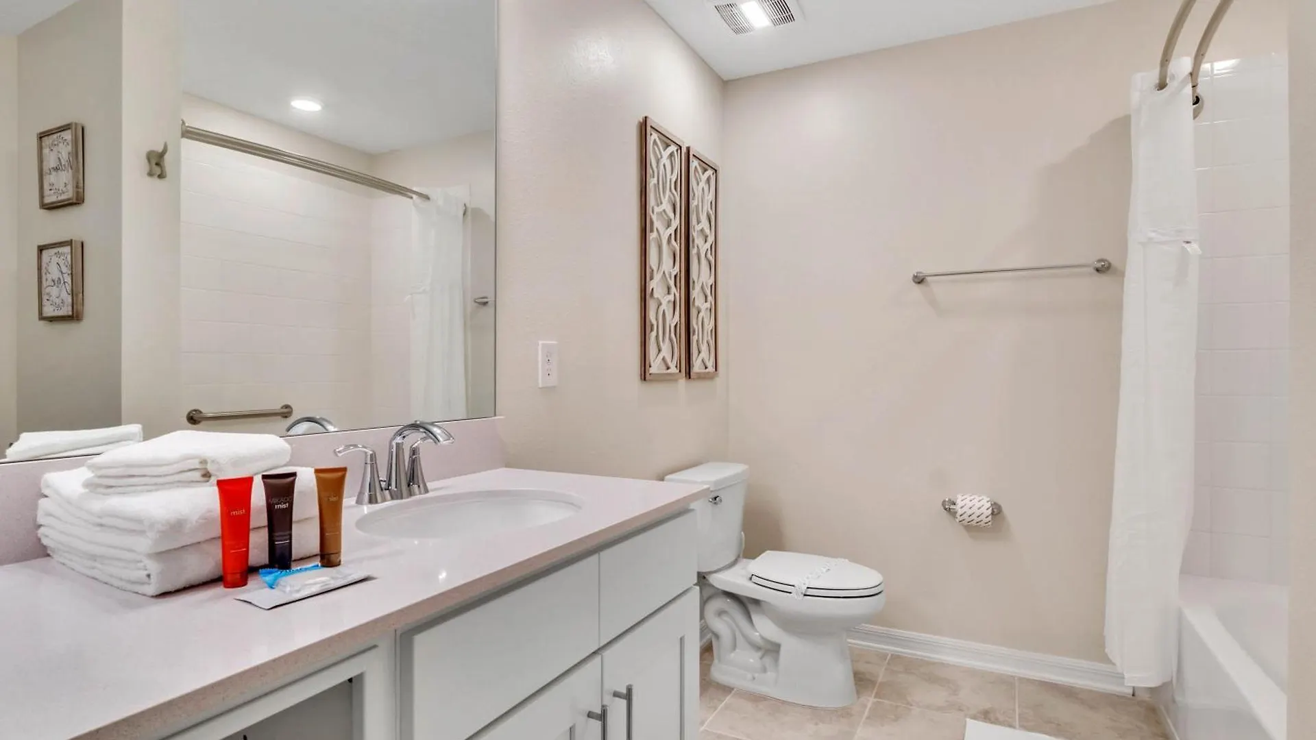 3 Bedroom- 2 Bathroom Storey 3171-308 Pc