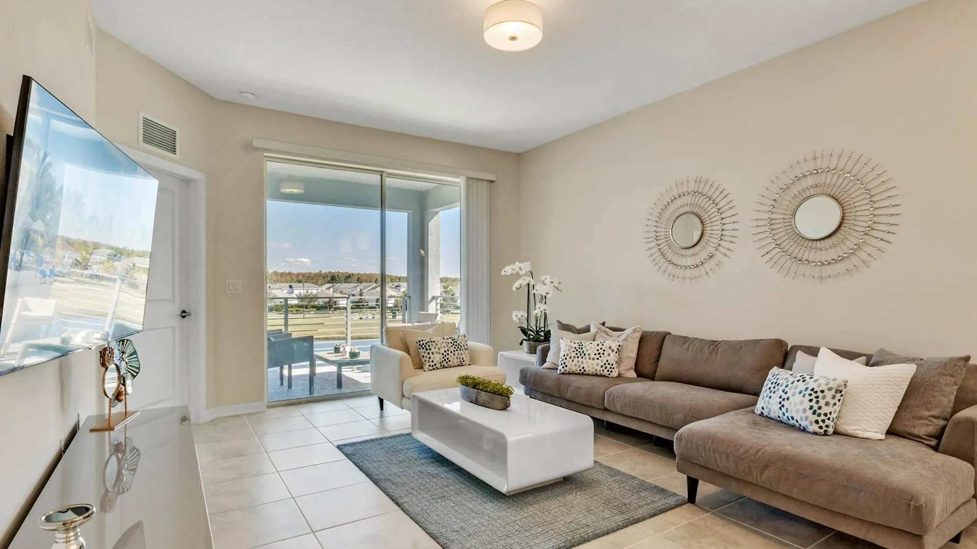 3 Bedroom- 2 Bathroom Storey 3171-308 Pc Kissimmee