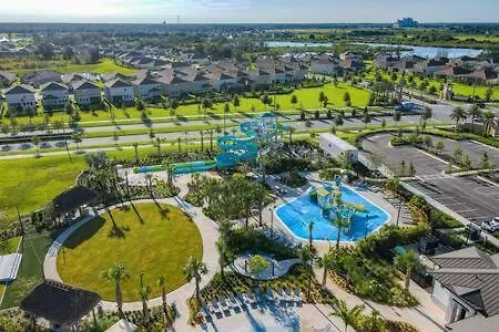 度假居 Awesome Thematic 3br With Garage & Waterpark 基西米