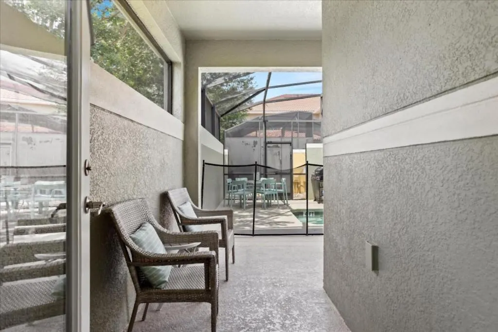5 Bedrooms - 4 Bathrooms Paradise Palms 8981 Cp Holiday home