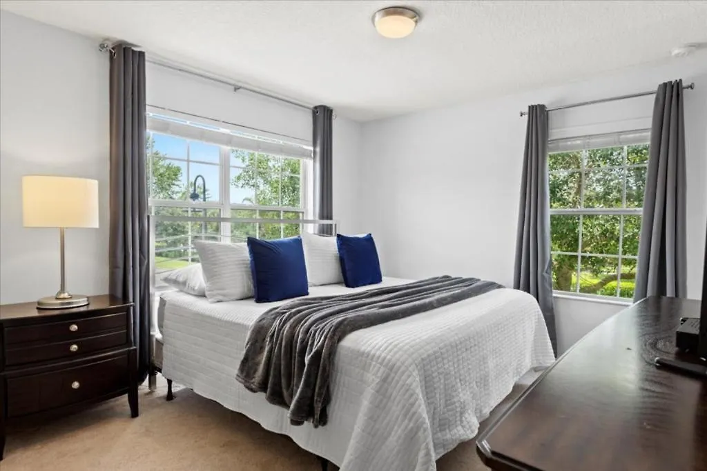 Holiday home 5 Bedrooms - 4 Bathrooms Paradise Palms 8981 Cp *