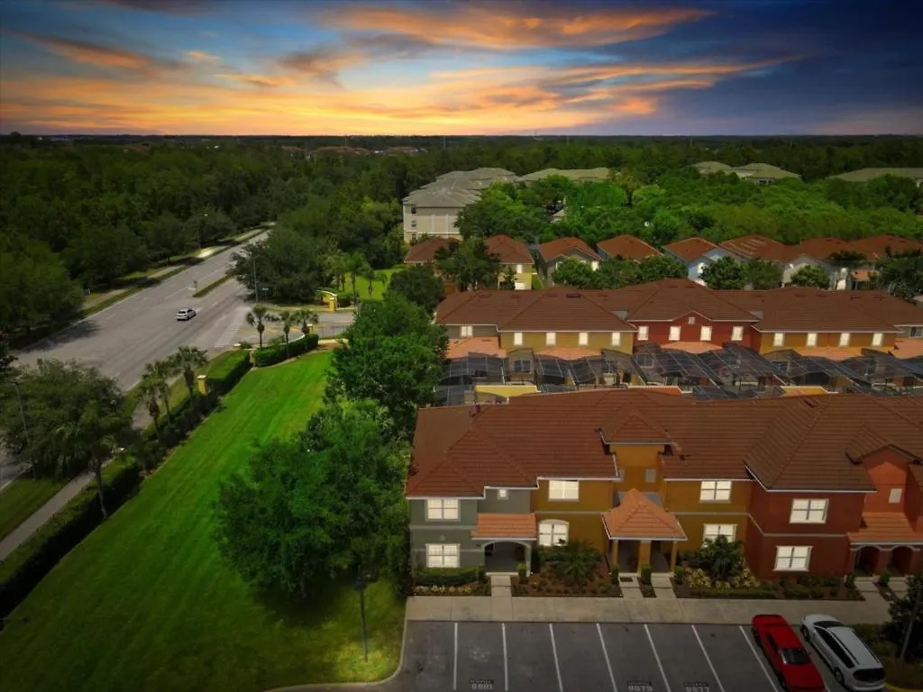5 Bedrooms - 4 Bathrooms Paradise Palms 8981 Cp Kissimmee