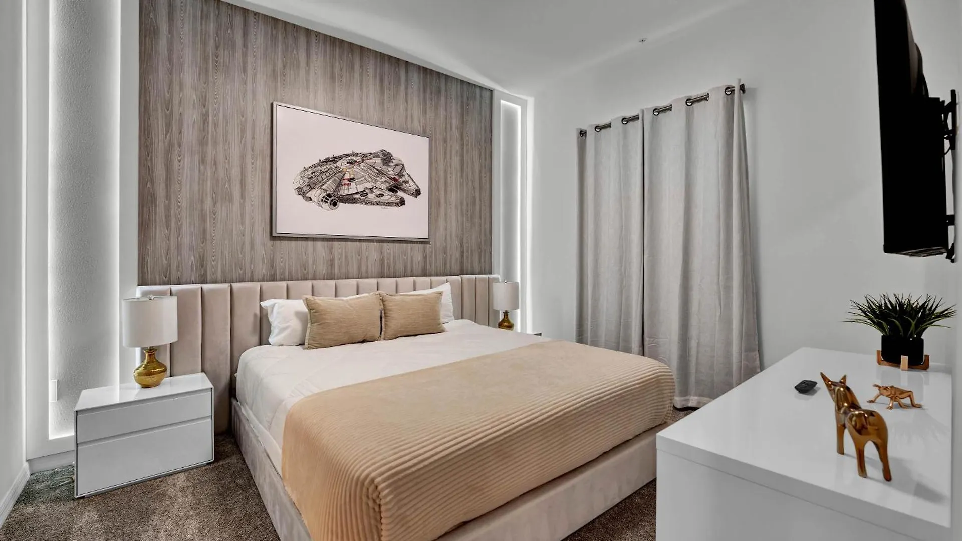 2 Bedrooms- 2 Bathrooms- Storey 3191-405 Pc Apartment