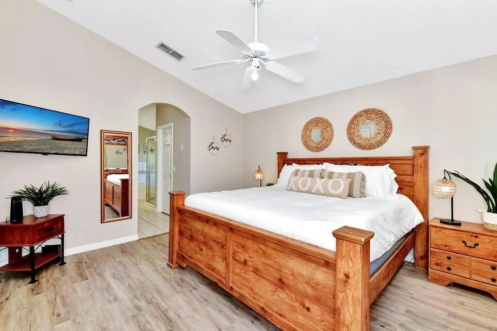 Holiday home Lakeview Luxury Oasis