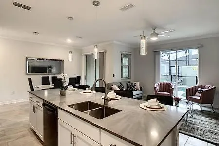 Dazzling Thematic 4br With Waterpark & Private Pool Holiday home