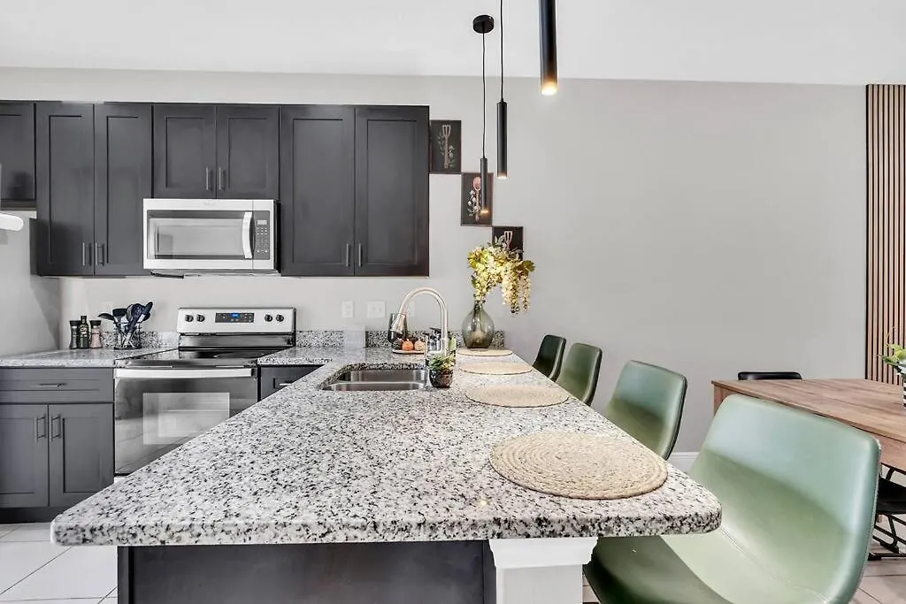 Uniquely Chic Near Disney! *