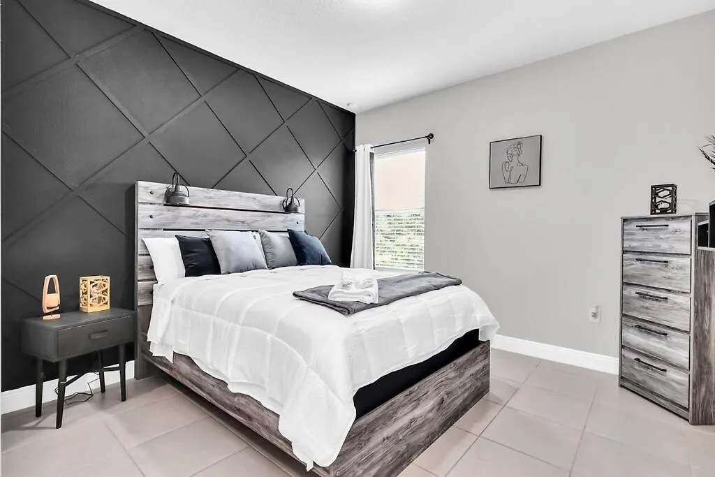 Uniquely Chic Near Disney! Kissimmee