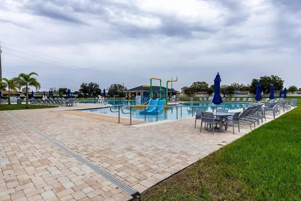 Apartment Uniquely Chic Near Disney! Kissimmee