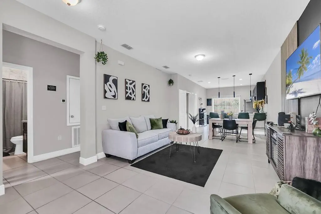 Uniquely Chic Near Disney! * Kissimmee