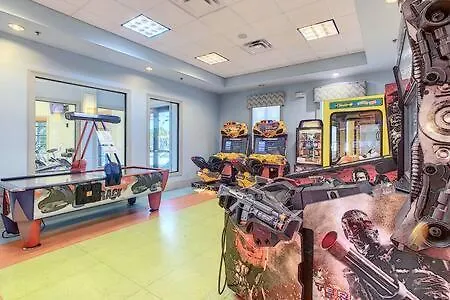 Magnificent Thematic 2br With Game & Waterpark