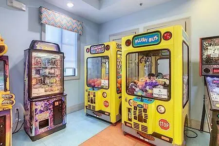Holiday home Magnificent Thematic 2br With Game & Waterpark