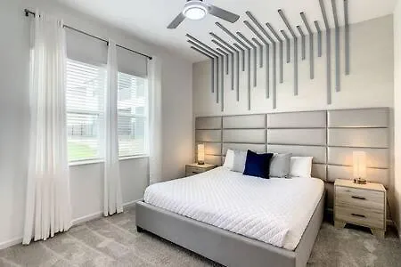 Magnificent Thematic 2br With Game & Waterpark