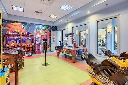 Exclusive Thematic 5br Lakeview With Private Pool & Jacuzzi Access To 2 Clubhouses Kissimmee