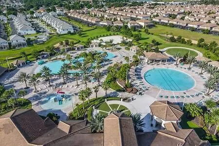 Exclusive Thematic 5br Lakeview With Private Pool & Jacuzzi Access To 2 Clubhouses Kissimmee
