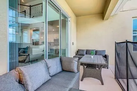Exclusive Thematic 5br Lakeview With Private Pool & Jacuzzi Access To 2 Clubhouses