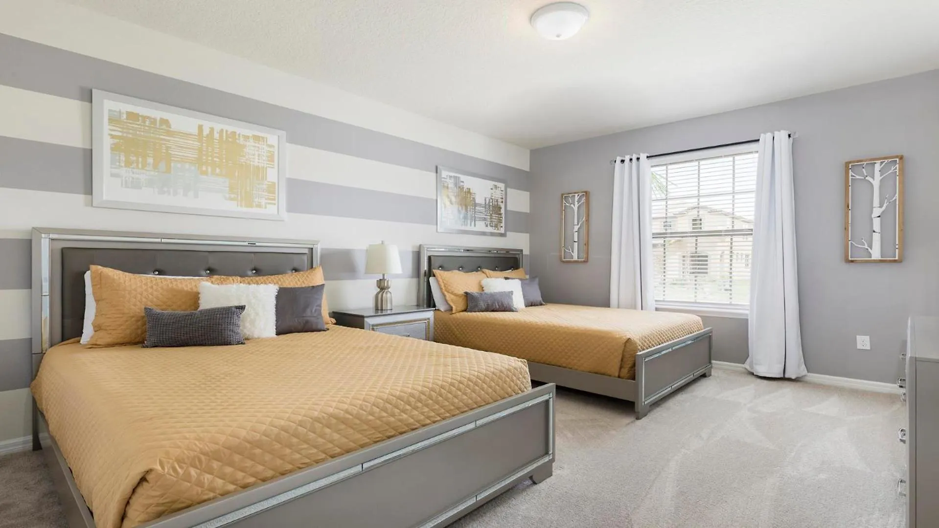 Spacious Family With Pool & Game Kissimmee