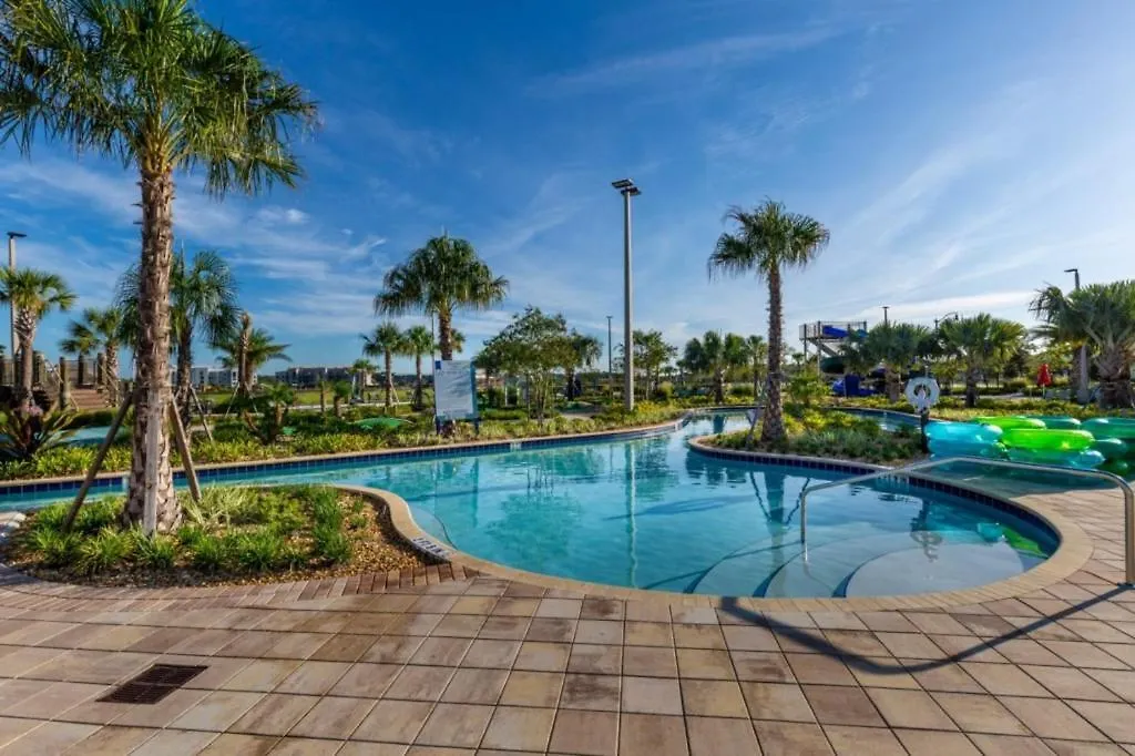 4 Bedrooms - 3 Bathrooms - Storey 4969 Wa Kissimmee