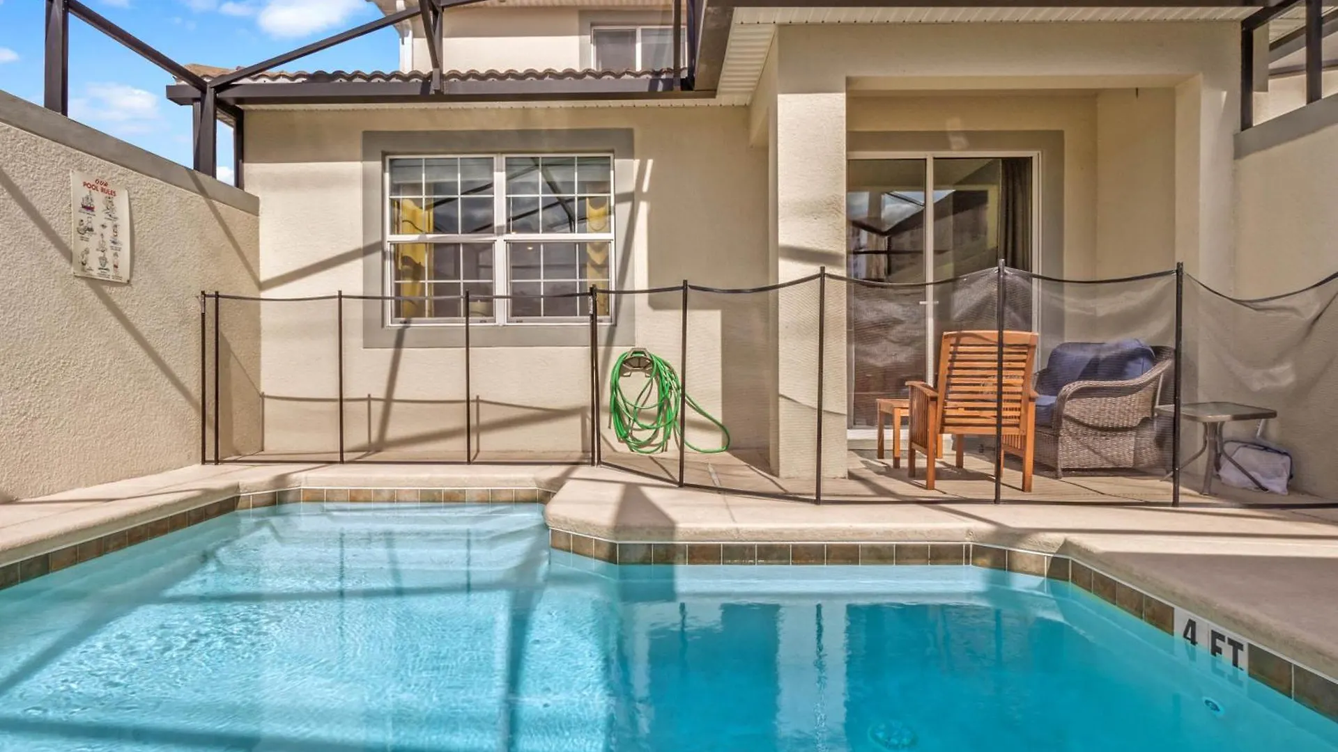 5 Bedrooms - 4 Bathrooms- Storey 4921 Wa * Kissimmee