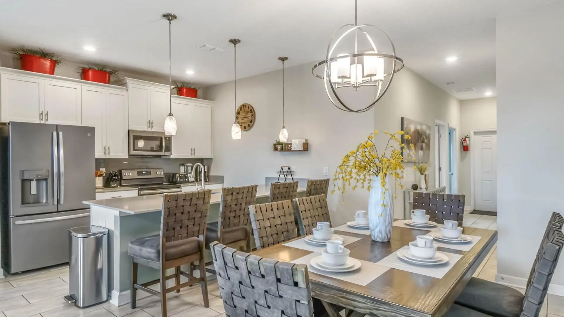 5 Bedrooms - 4 Bathrooms- Storey 4921 Wa Holiday home