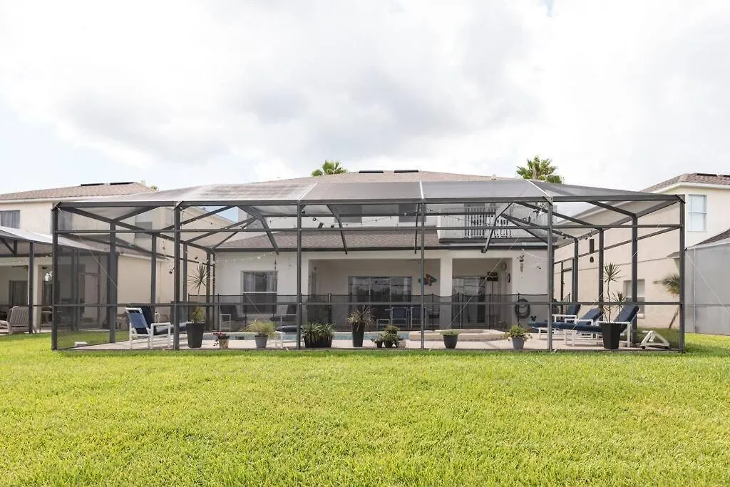 Comfortable House With Hot Tub Close To Holiday home