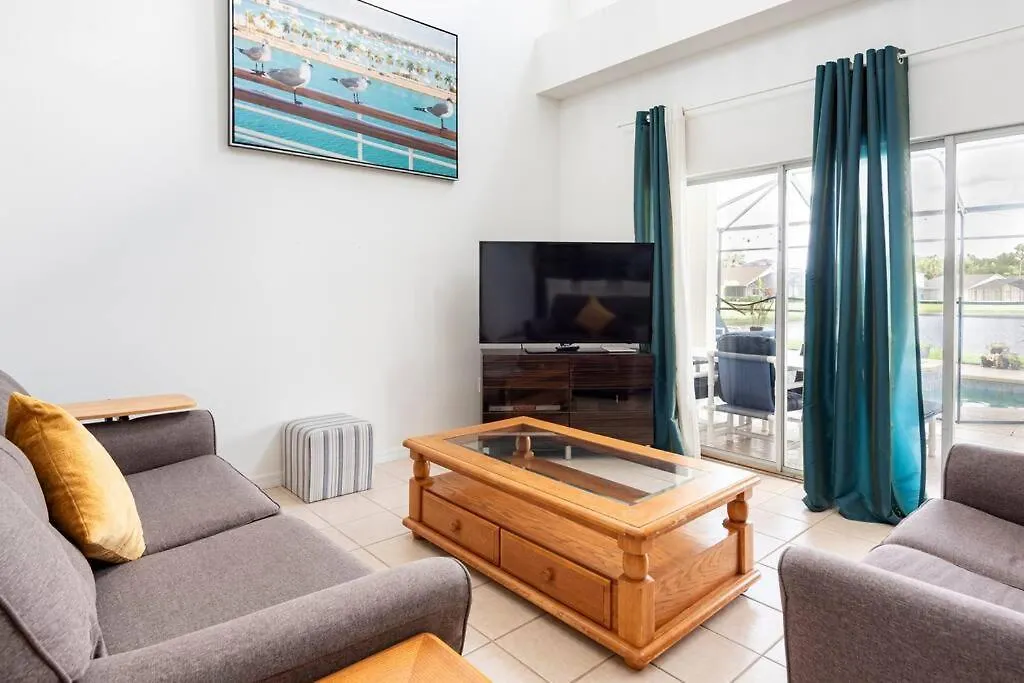 Comfortable House With Hot Tub Close To Holiday home