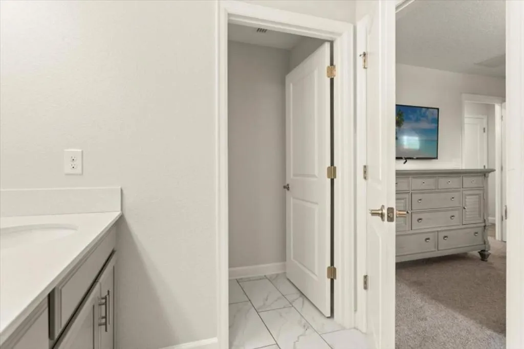 5 Bedroom- 4 Bathroom Storey 5007 Wa Kissimmee