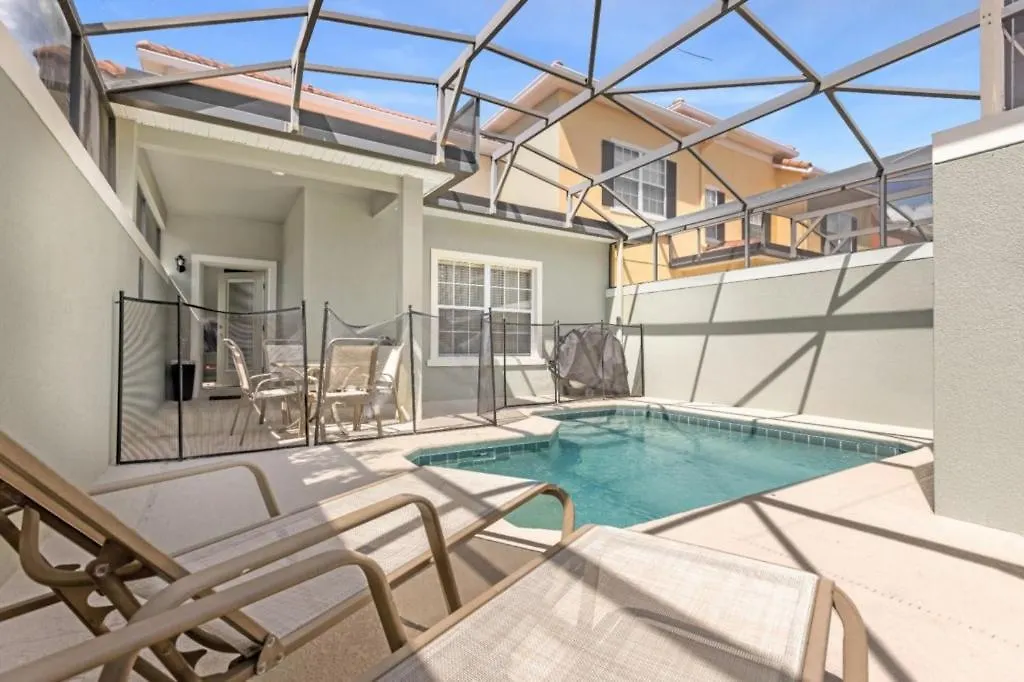 5 Bedroom- 4 Bathroom Paradise Palms 8964 Cp