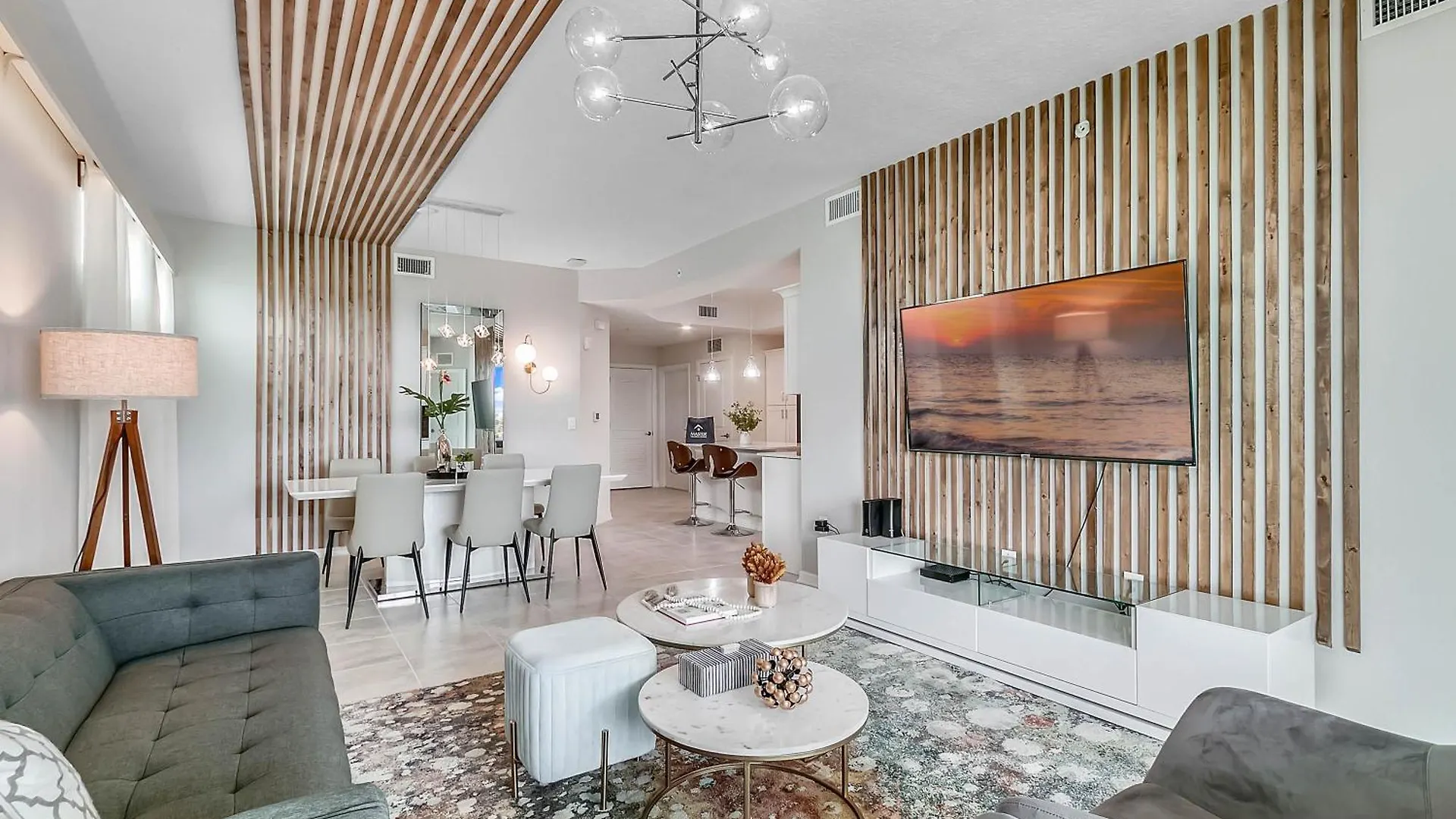 3 Bedrooms - 3 Bathrooms - Storey 3141-208 Pc * קיסימי