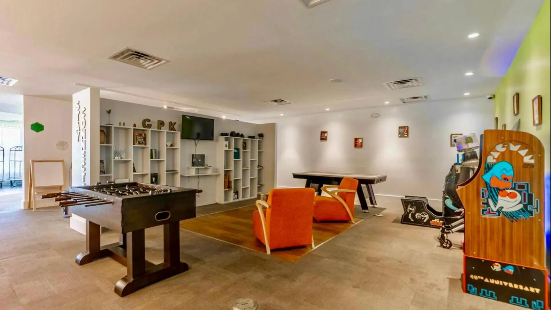 Apartment Pool - Wifi - Parking - Location !