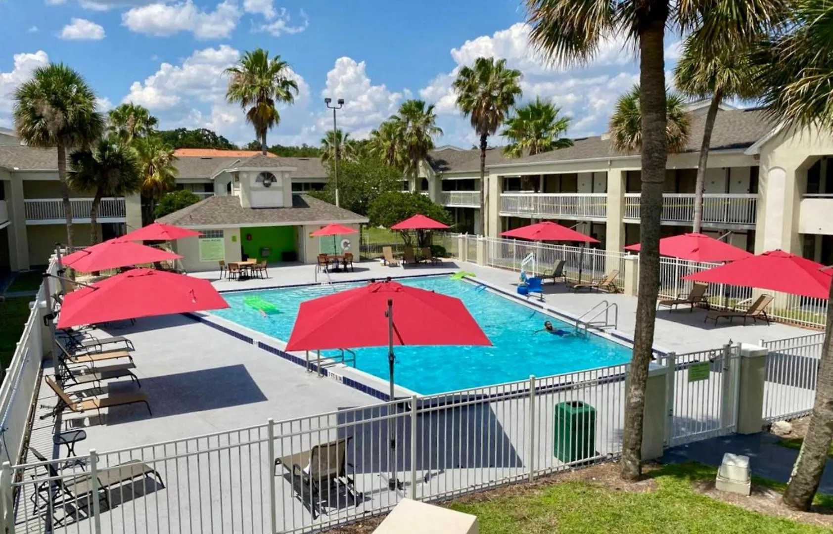 Pool - Wifi - Parking - Location ! Apartment