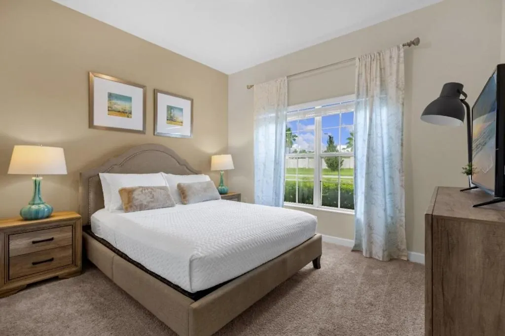 5 Bedrooms - 4 Bathrooms - Storey 4806 Cs Holiday home Kissimmee