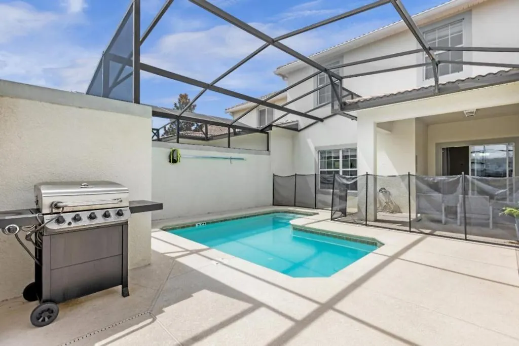 4 Bedrooms - 3 Bathrooms - Storey 3135 Pp