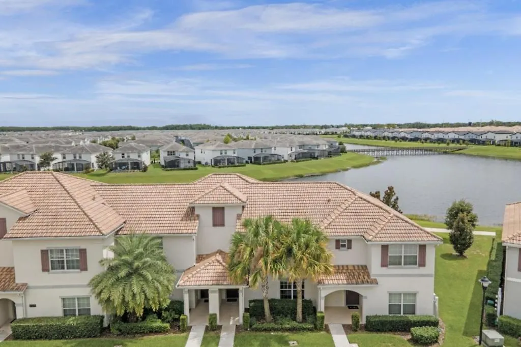 4 Bedrooms - 3 Bathrooms - Storey 3135 Pp * Kissimmee