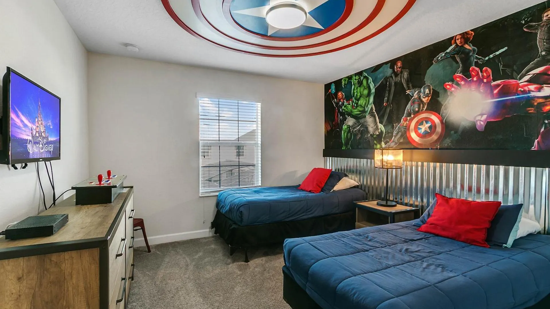 4 Bedrooms - 3 Bathrooms - Storey 4809 Ll * Kissimmee