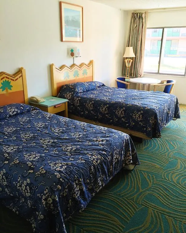 Ambassador Motel 2*