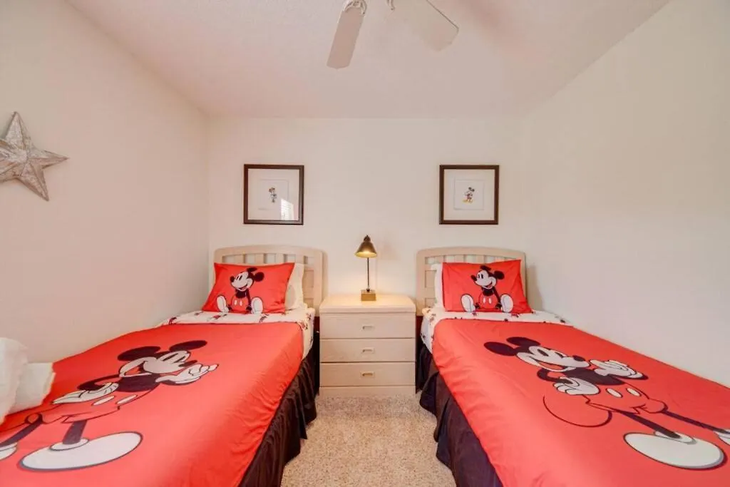 5 Bedroom With Private Pool, Close To
