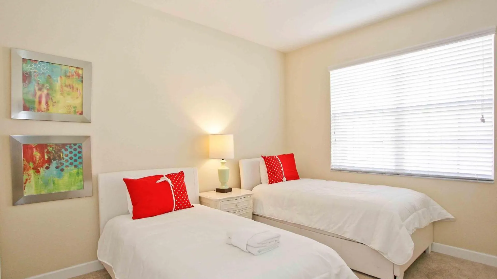 度假居 Have A Lot For Less Cozy 5br W Pool 基西米