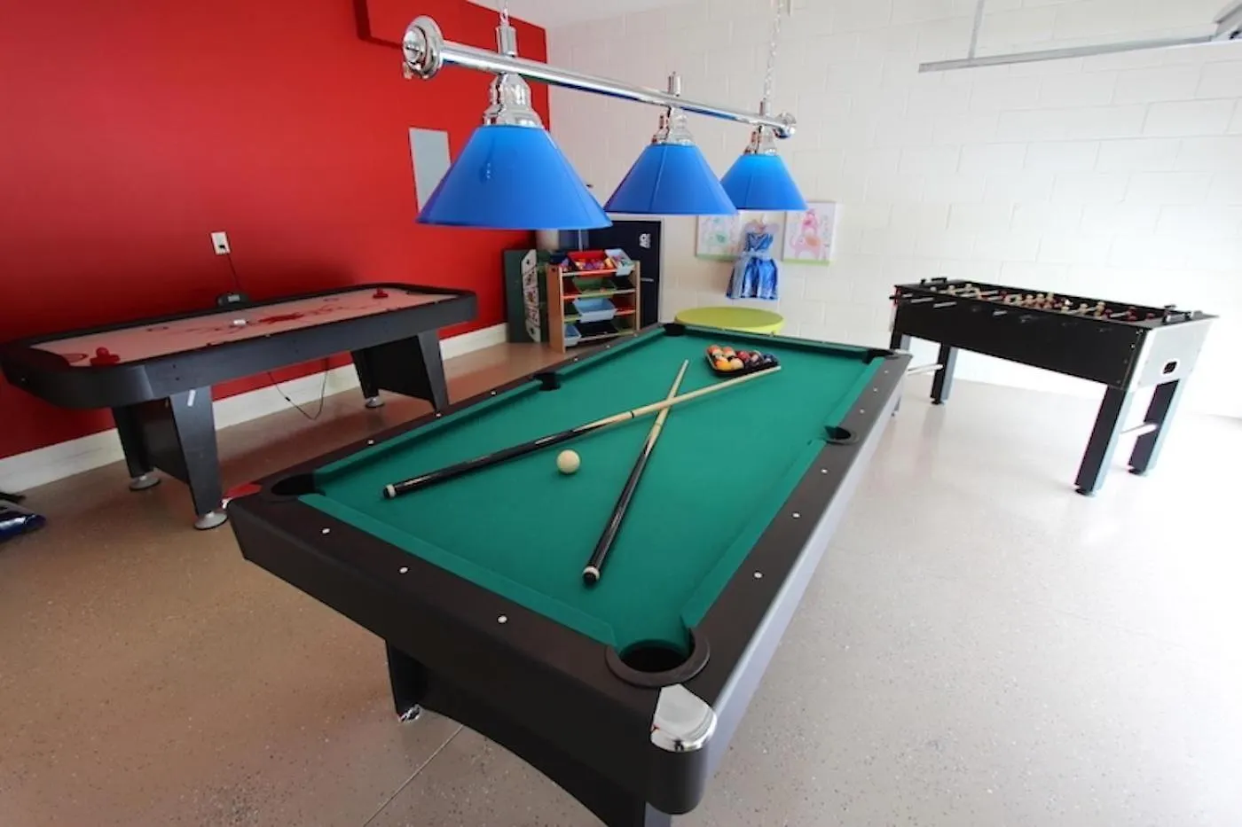 Pond View Game & Pool Holiday home *