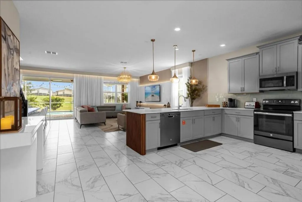 9 Bedroom- 5 Bathroom Champions Gate 851 Pb Holiday home