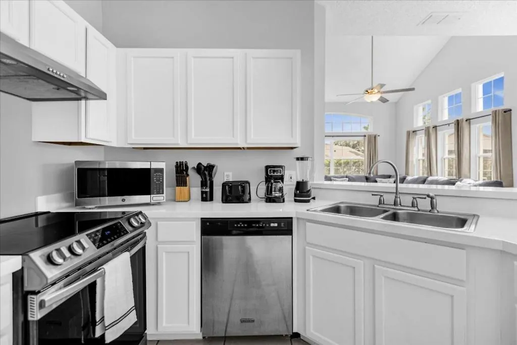 4 Bedrooms- 3,5 Bathrooms- Berkley 938 Pt 基西米